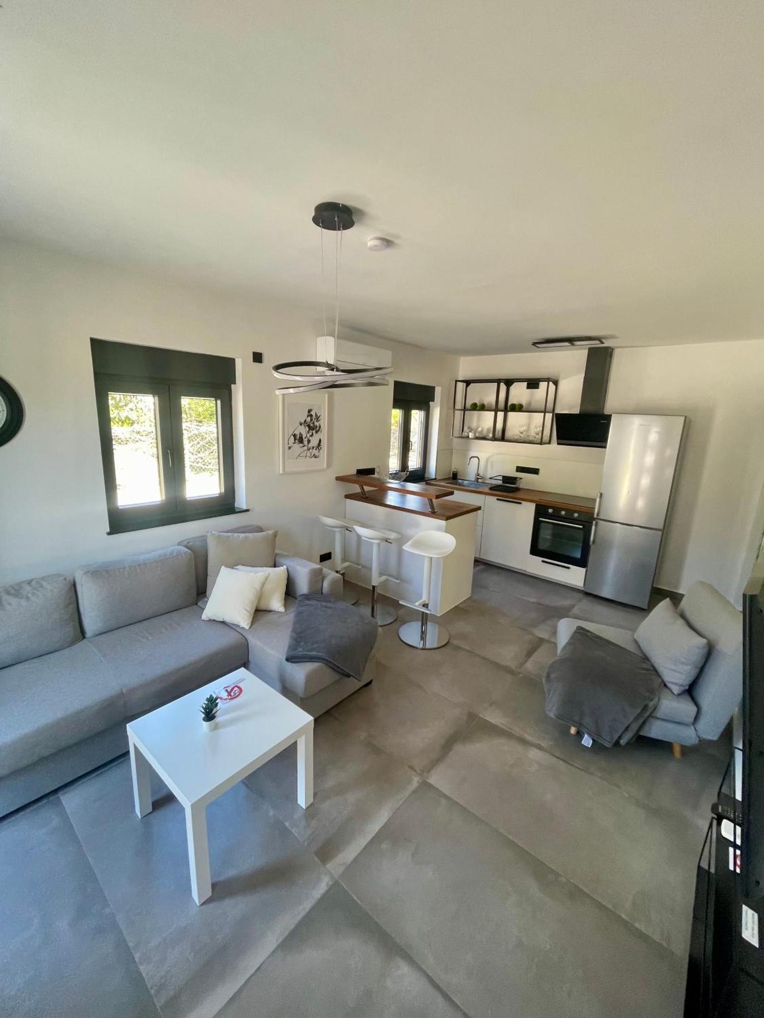 Enna Apartment C Perfect Location Μεντουλίν Εξωτερικό φωτογραφία